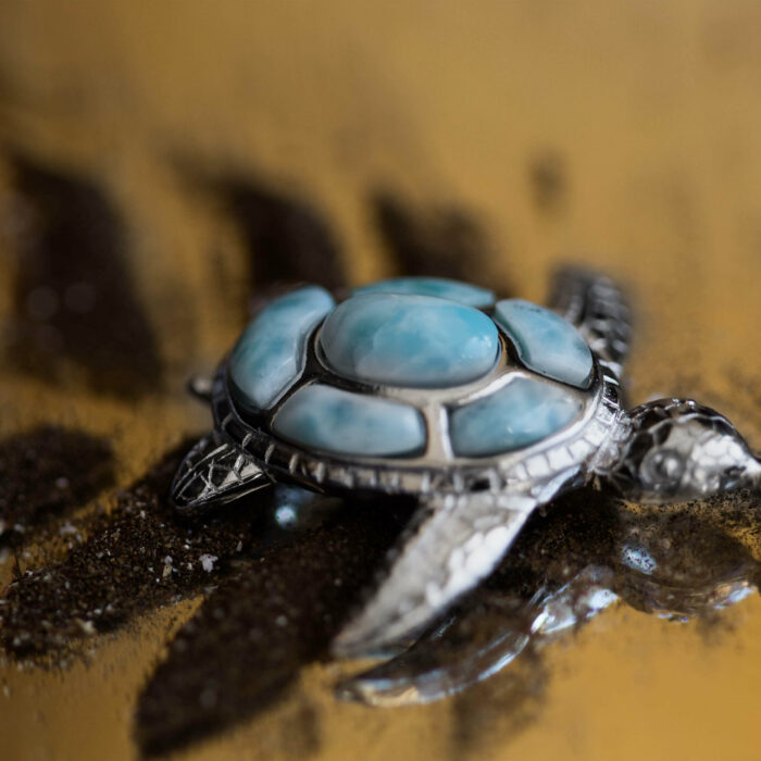 925 Sterling Silver Turtle Pendant (Chelonia mydas) to support conservation