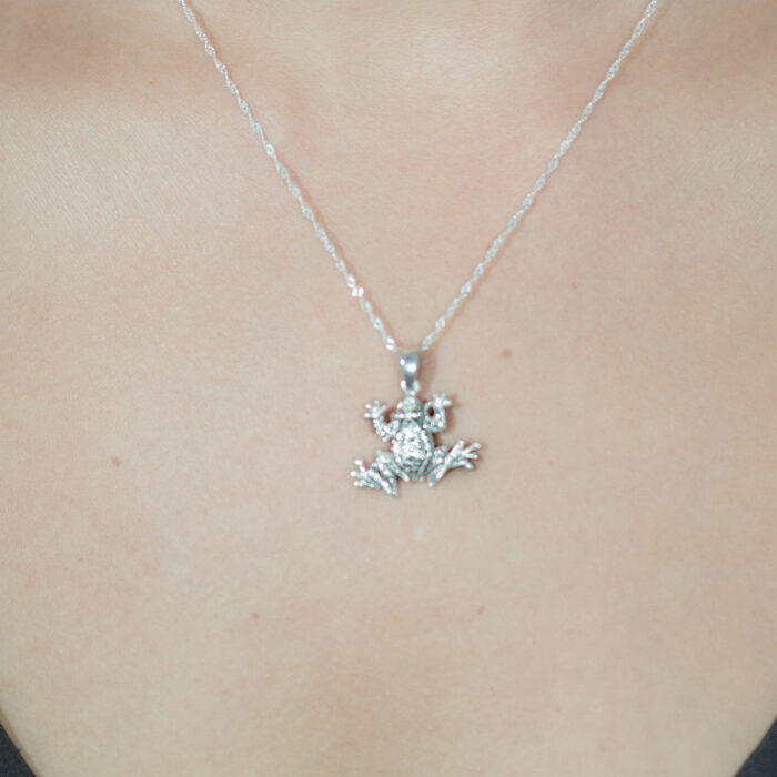 Milk frog pendant made of 925 sterling Silver for beach and ocean lovers and marine conservation activists who wish to support wildlife conservation and community empowerment in costa rica