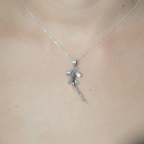 925 sterling silver necklace of the hammerhead shark which The Scalloped Hammerhead (Sphyrna lewinii) is one of Costa Rica’s most emblematic shark species, as it occurs in large schools around Cocos Island