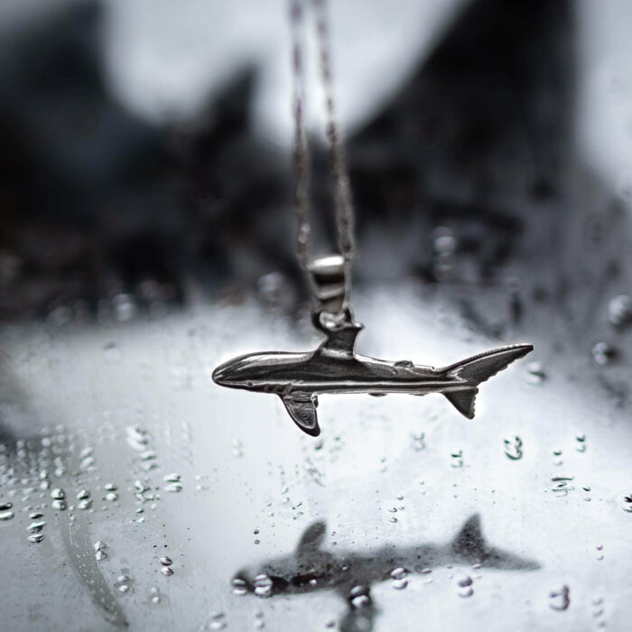 925 sterling silver necklace of a silky shark, an endangered specie found in costa rican waters and the eastern pacific in general. by purchasing this product you contribute to research and conservation of sharks, rays, turtles and other marine species in costa rica waters.