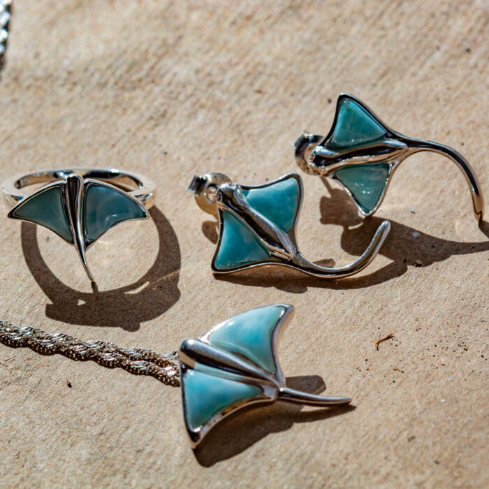 925 sterling Silver stingray set for lovers of life, ocean and earth who want to support marine conservation and community empowerment, science, women in science, fight against shark finning, overfishing, conservation gaps and sdg14