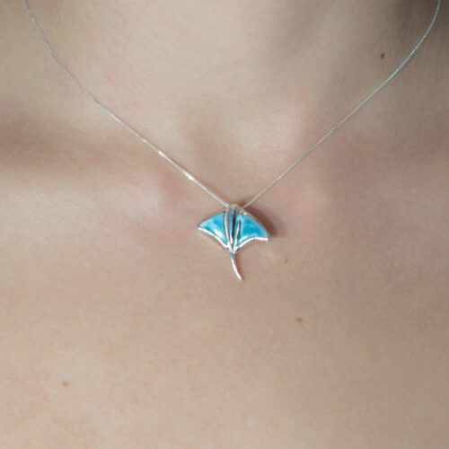perfect gift idea for a marine ecologist or biologist. Stingray necklace made of 925 sterling Silver for beach lifestyle and reef conservation activists who wish to support marine conservation and community empowerment in ngos in costa rica and the eastern Pacific Ocean